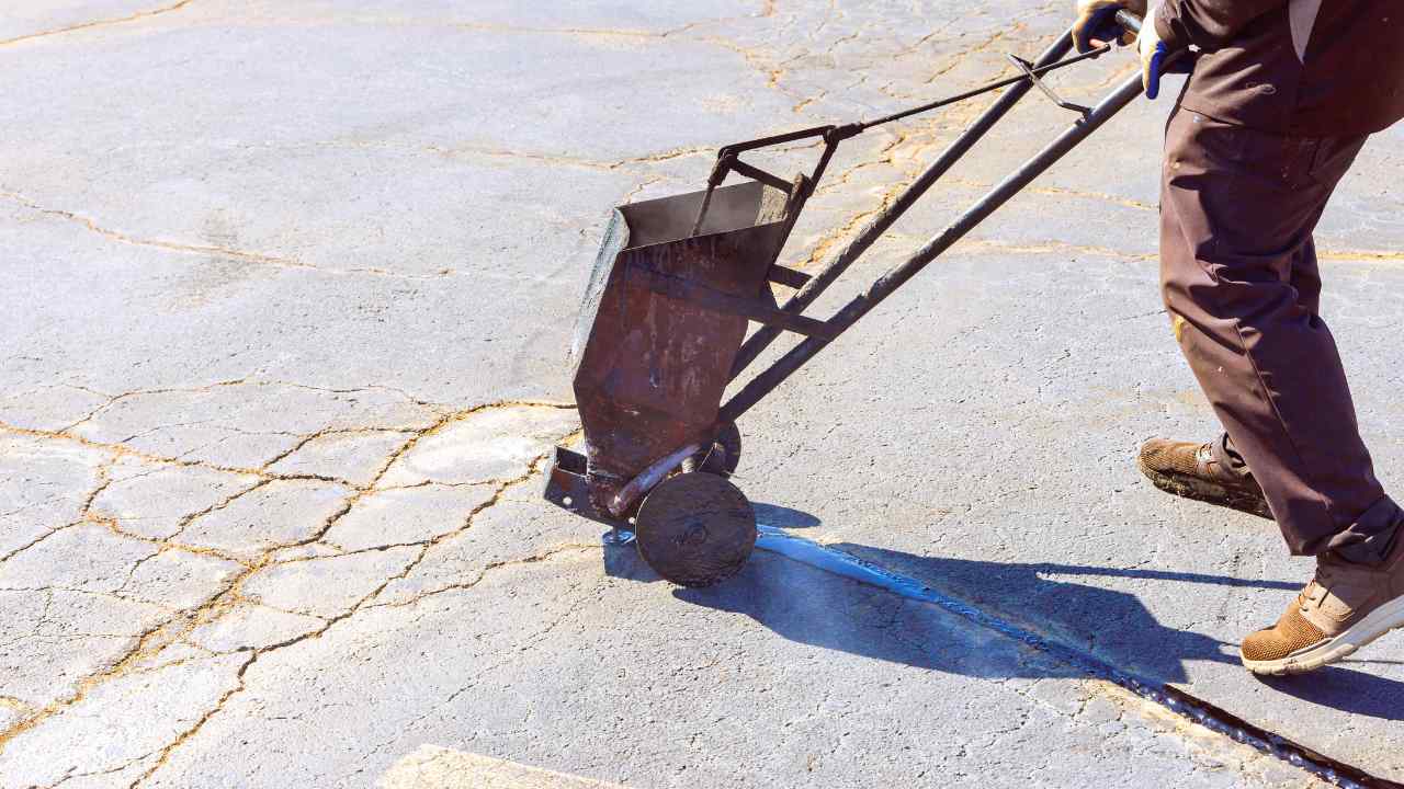 crack filling service