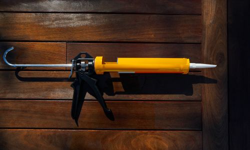 caulk gun